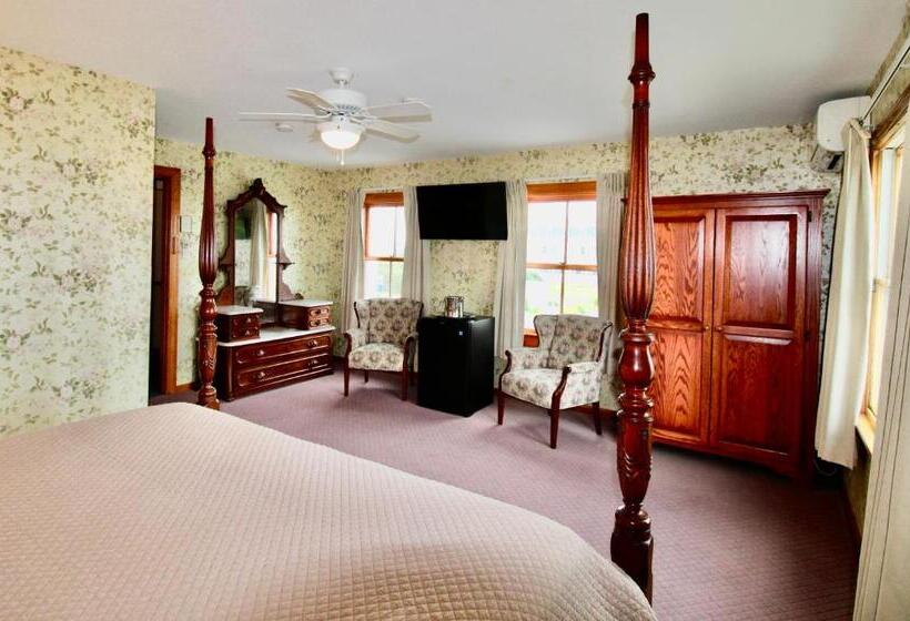 스탠다드 룸 킹사이즈 침대, Rose Farm Inn