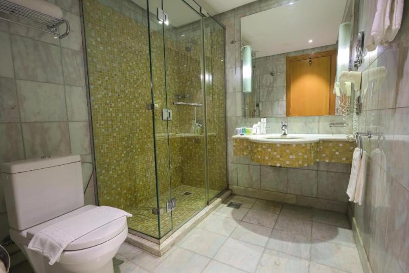 اتاق استاندارد چهار تخته, Prestige