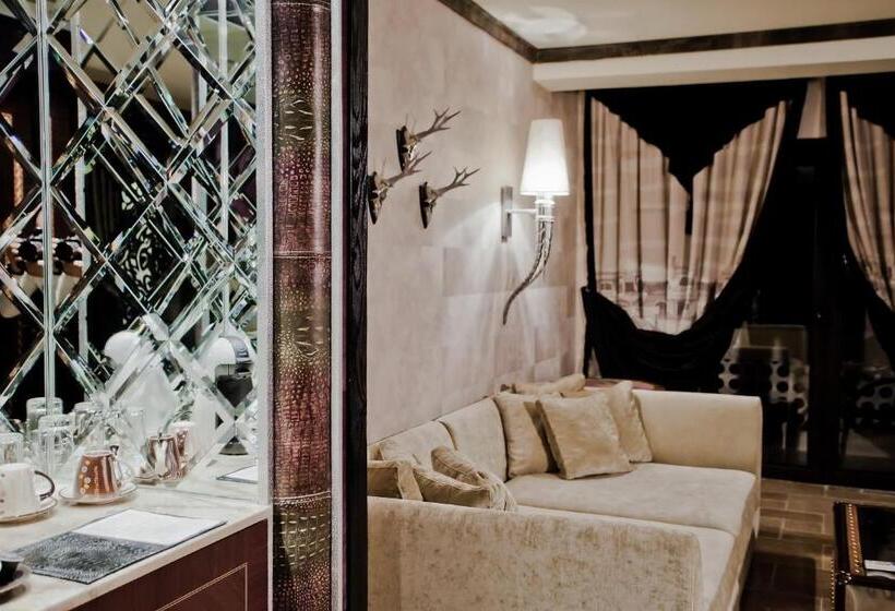 Студия Стандарт Вид на Море, Royal Castle Design & Spa