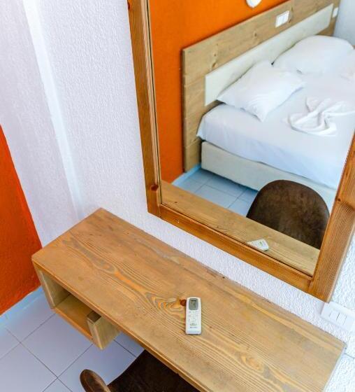 4인용 스탠다드 룸, Simple Hotel Hersonissos Blue