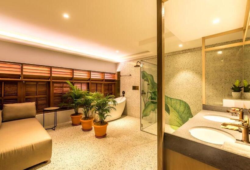 سوئیت با تخت بزرگ, Tien Terrace