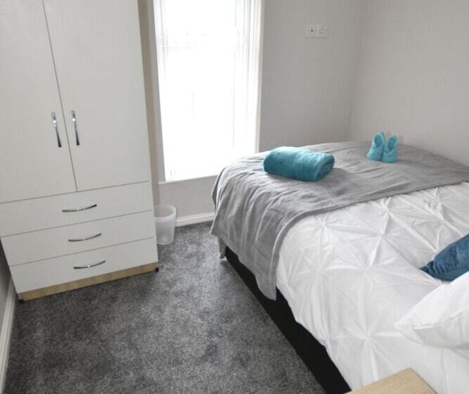 Номер Стандарт Совместная Ванная, Townhouse @ Penkhull New Road Stoke