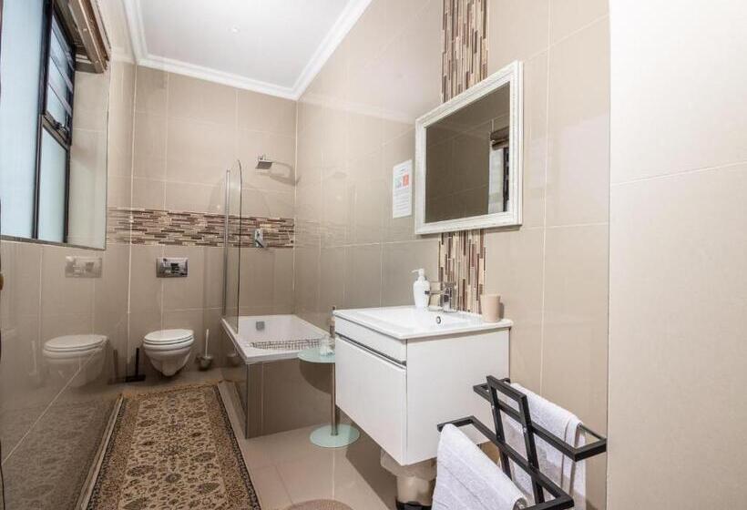 Номер Superior Кровать Кинг, Cashmere Suites