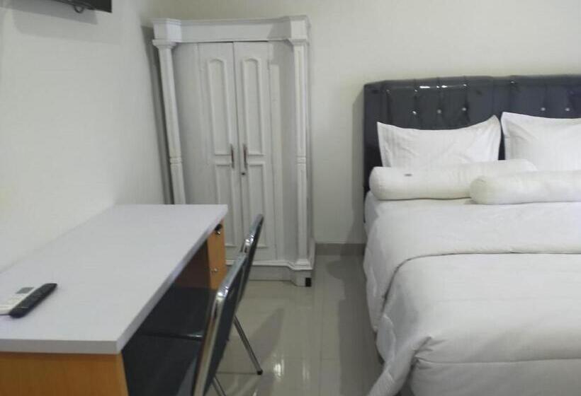 Deluxe Zimmer, Reddoorz Near Palembang Airport 2