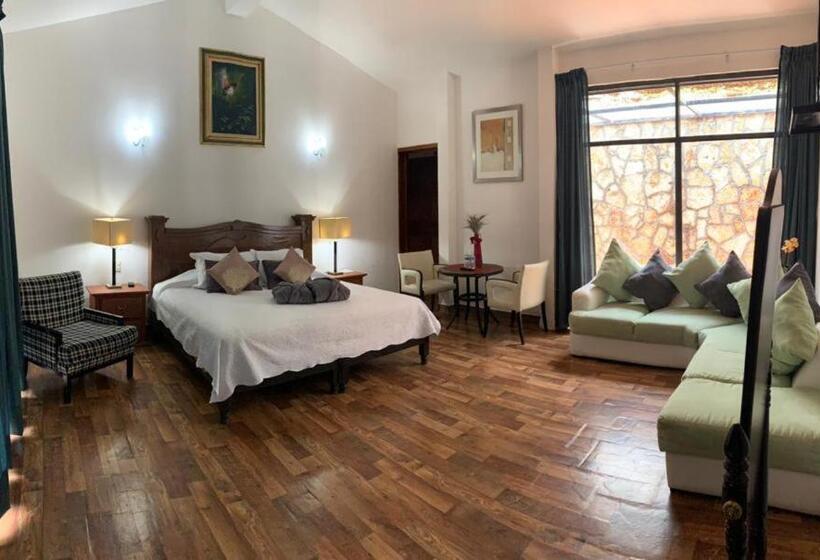 سوییت, Casa Ixtapan