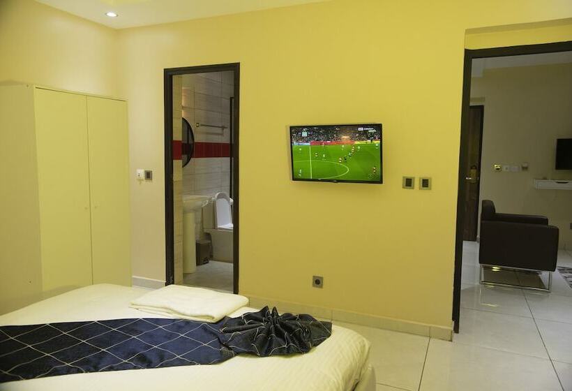 سوییت جونیور, Bnb Hotel Spa