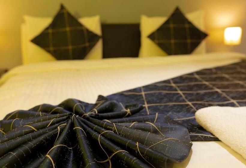 سوییت جونیور, Bnb Hotel Spa