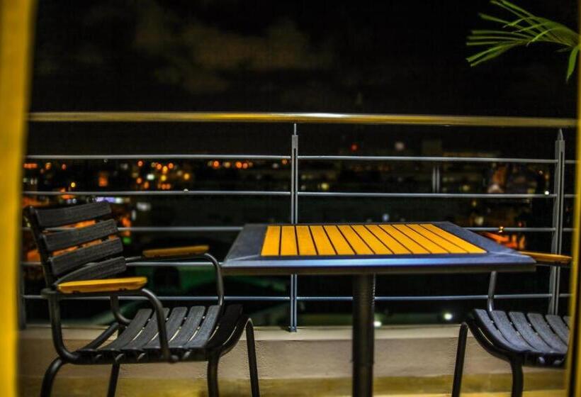 سوییت جونیور لوکس, Bnb Hotel Spa