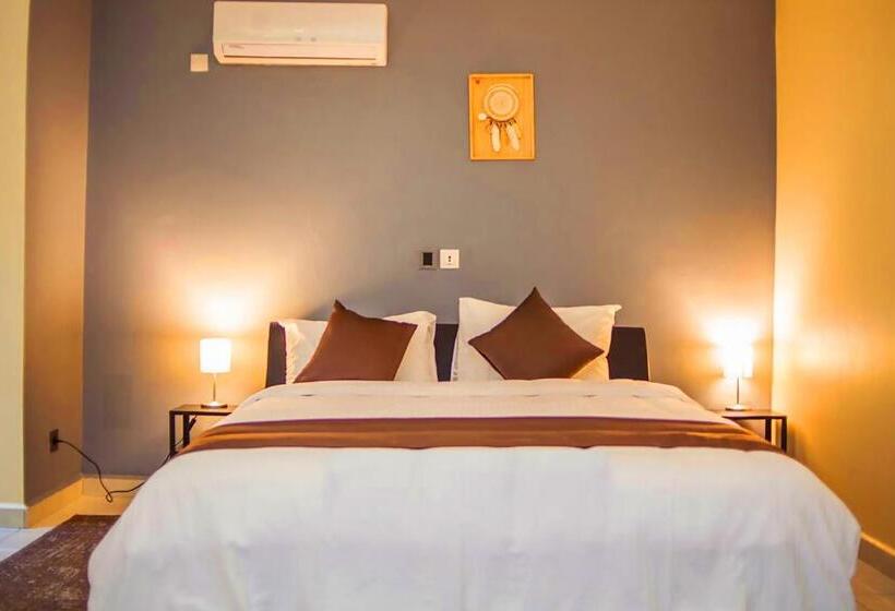 سوییت جونیور لوکس, Bnb Hotel Spa