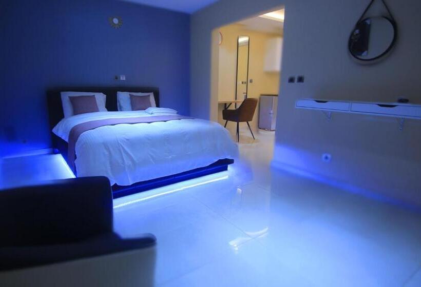 سوییت, Bnb Hotel Spa