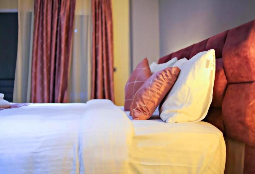 سوییت اجرایی, Bnb Hotel Spa