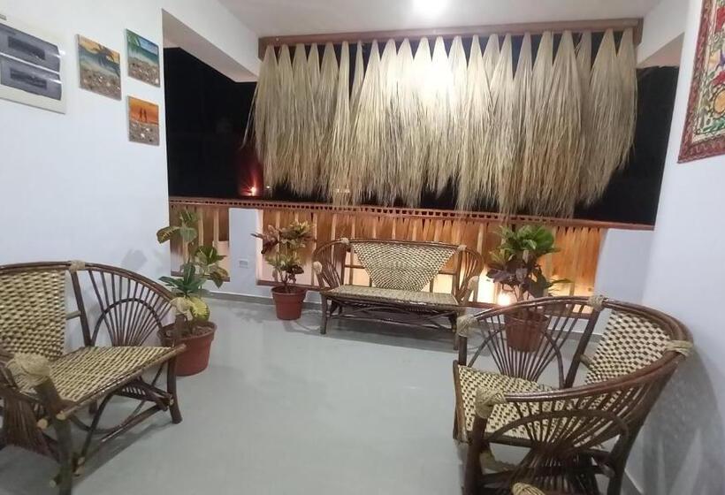 استودیو خانوادگی, Hospedaje Ola Marina