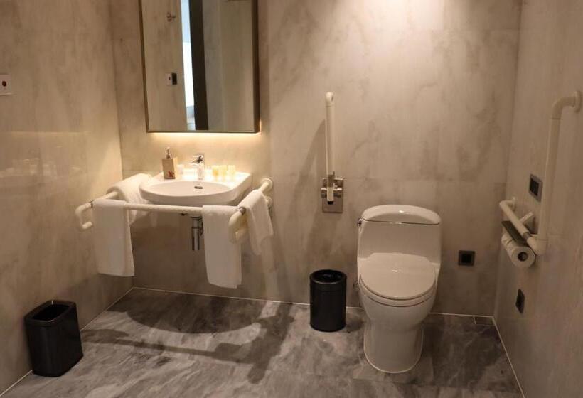 Номер Стандарт Кровать Кинг Адаптированный для Инвалидов, Wyndham Garden Jinjiang
