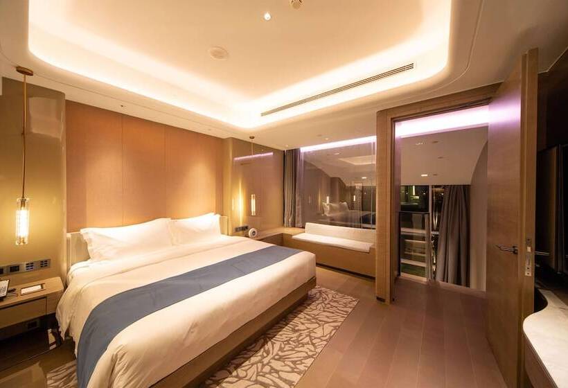 Suite with lake view, Wyndham Garden Jinjiang