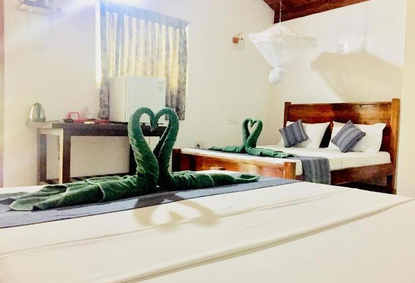 اتاق لوکس خانوادگی, Birds Paradise Inn