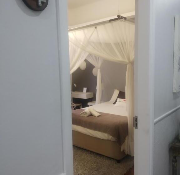 اتاق استاندارد, Acacia Inn Guesthouse