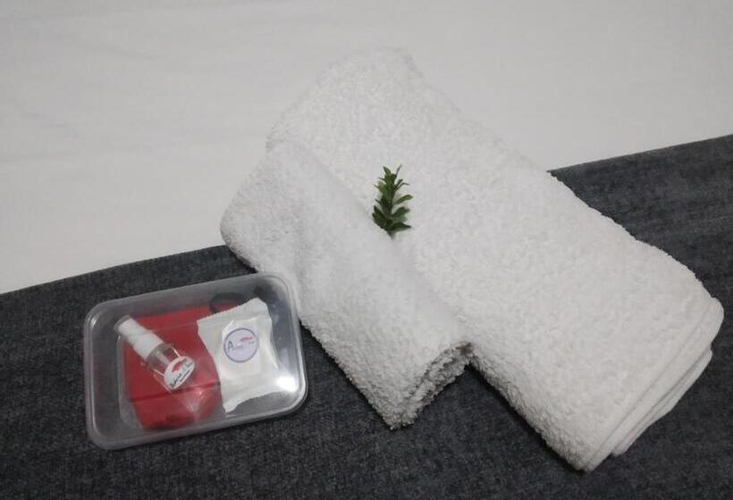 اتاق لوکس با تخت بزرگ, Acacia Inn Guesthouse