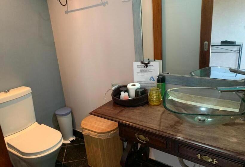 اتاق استاندارد با چشم‌انداز باغ, Acacia Inn Guesthouse