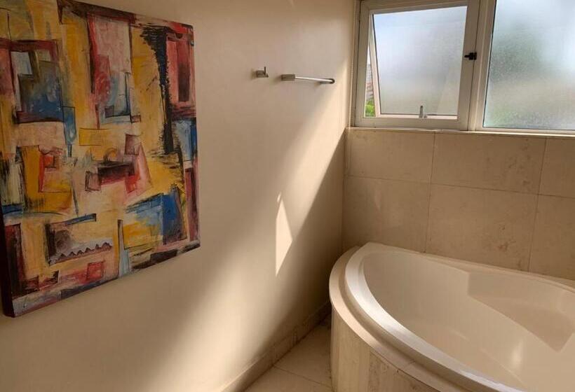 اتاق اکونومی, Acacia Inn Guesthouse
