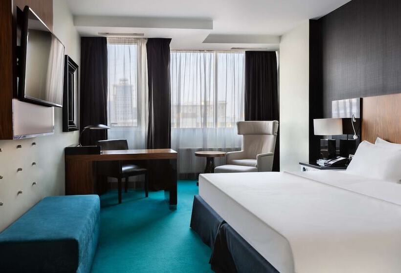 Номер Superior, Radisson Blu Belorusskaya