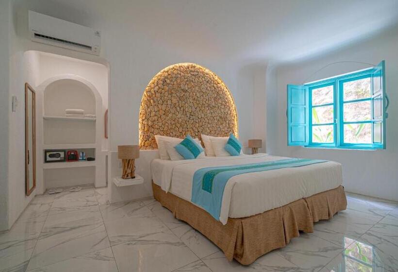 Люкс, Loccal Collection Hotel Komodo