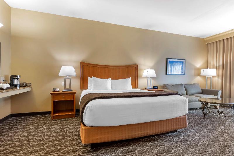 Стандартный Номер Кровать Кинг, Best Western Plus Swiss Chalet Hotel & Suites