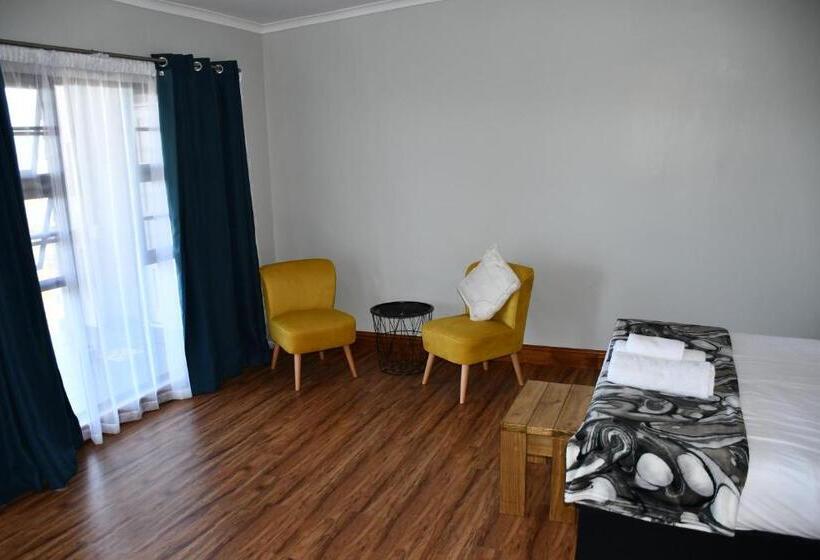 اتاق لوکس, Friendz Guesthouse