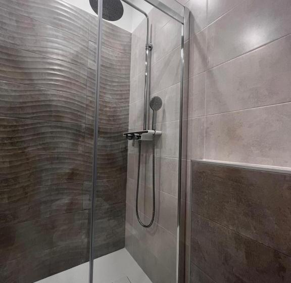 اتاق استاندارد, Roomscarli