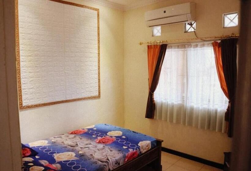 Дом 3 Спальни, Guest House Dissa