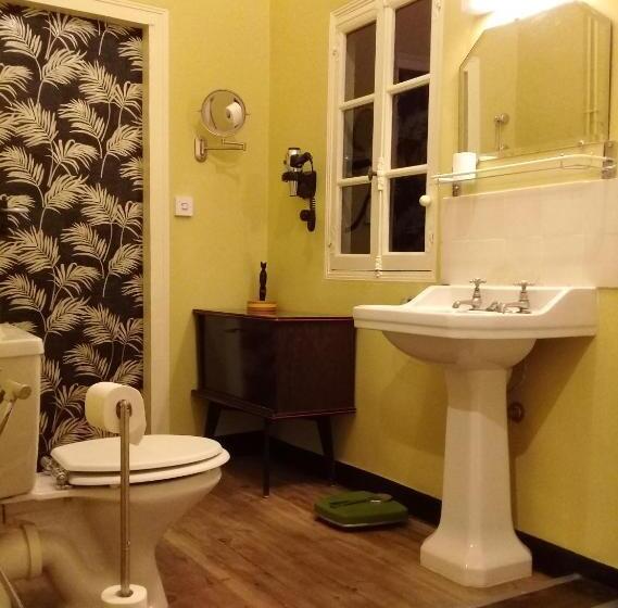 Family Suite, Bazar Du Nouveau Siècle