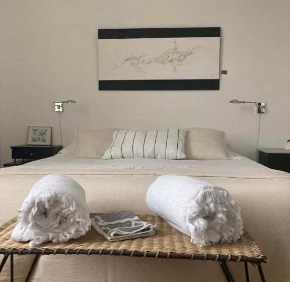 اتاق استاندارد با چشم‌انداز باغ, La Boutique Mj Décoration Vous Propose De Découvrir Ses Deux Chambres D Hôtes
