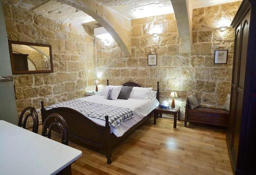 سوئیت جونیور با چشم‌انداز باغ, The Burrow Guest House