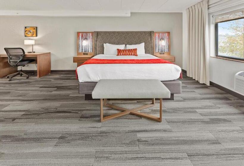 스위트 킹사이즈 침대, Best Western Plus Mccall Lodge And Suites