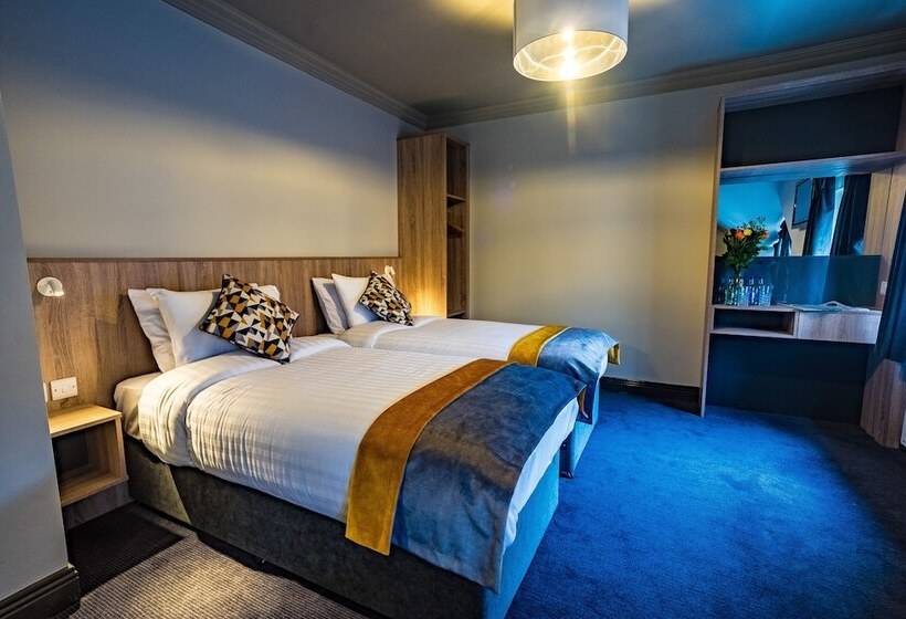 اتاق استاندارد چهار تخته, The Old Quarter Townhouse