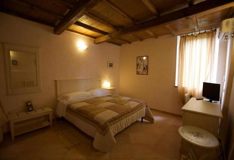 اتاق پریمیوم چهارنفره, Villaggio Paradosso