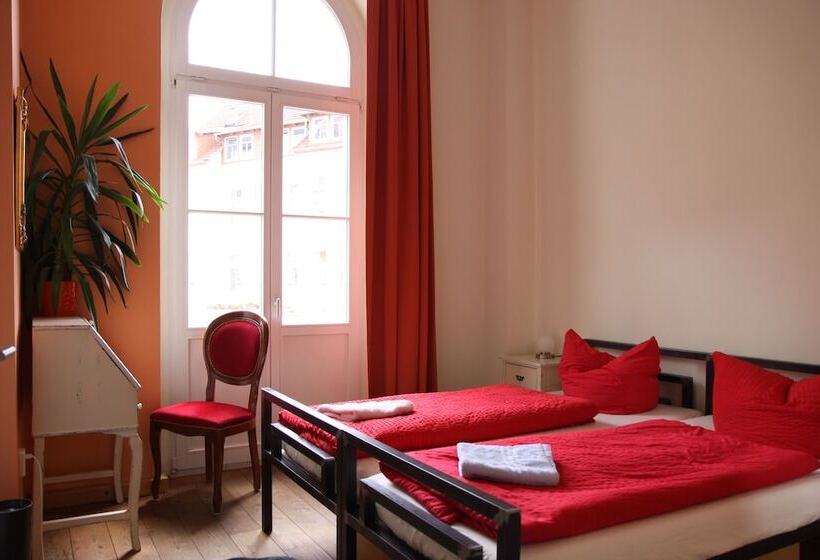 Номер Стандарт, Opera Hostel
