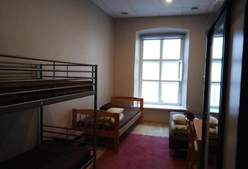 تختخواب در اتاق مشترک, Zinc Old Town  Hostel