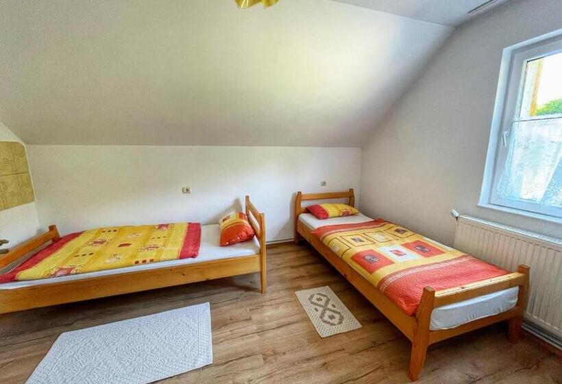 패밀리 룸 가든 전망, Kati Guesthouse