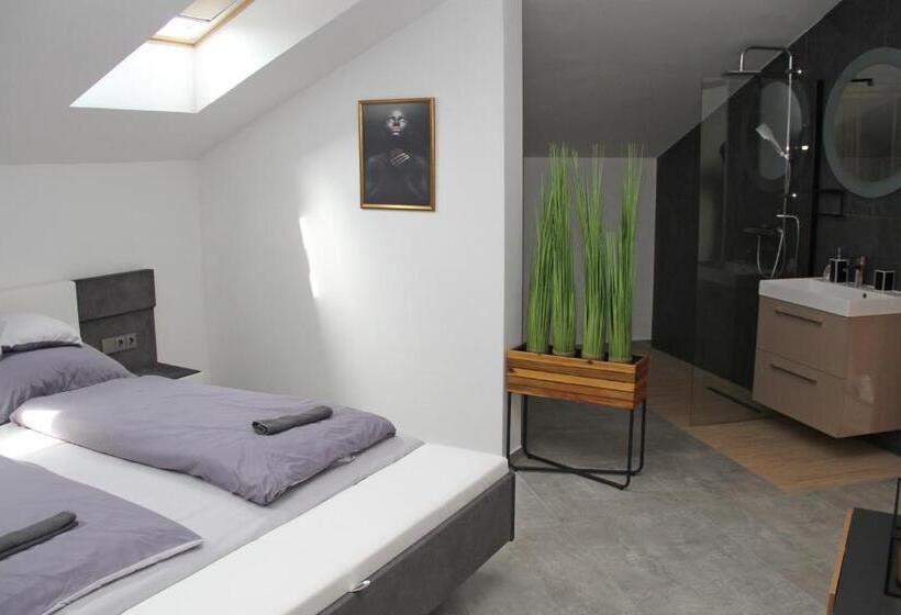 اتاق لوکس, Player S Pool&rooms