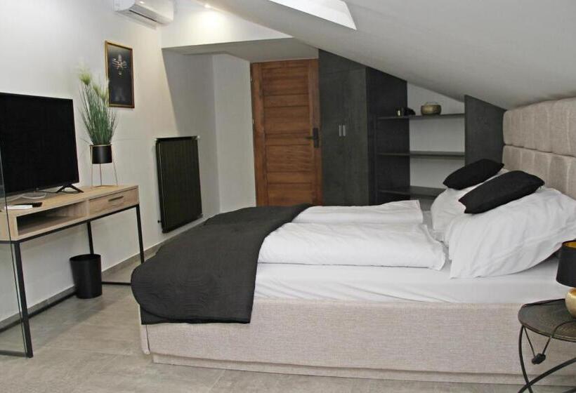 اتاق لوکس, Player S Pool&rooms