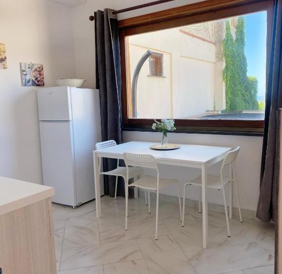 آپارتمان 1 خوابه با تراس, Villa Mariel Suites & Apartment