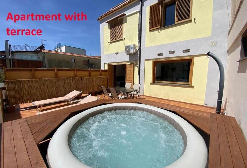 آپارتمان 1 خوابه با تراس, Villa Mariel Suites & Apartment