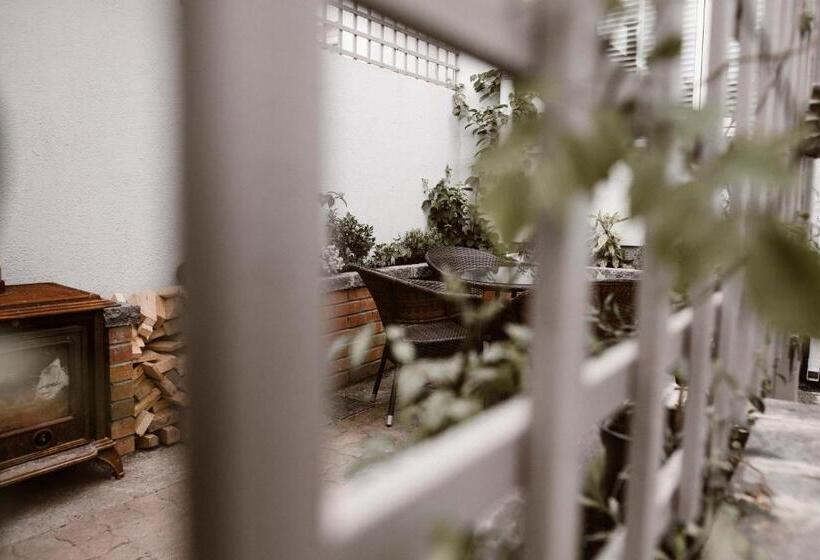 سوییت خانوادگی, Kilmore Guesthouse