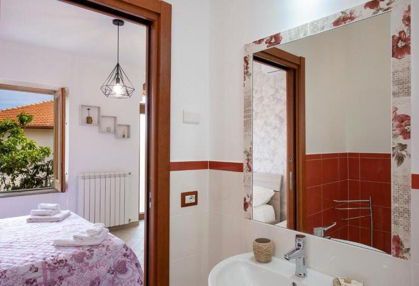 Номер Стандарт, Hedèrarooms