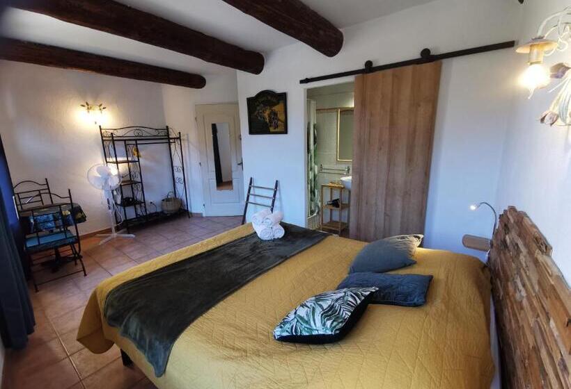 Номер Стандарт, Le Moulin Du Temps  Chambres Et Lounge Bar Au Bord De La Rivière