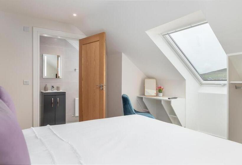 اتاق لوکس با تخت بزرگ, The Hawthorn Rooms Dingle