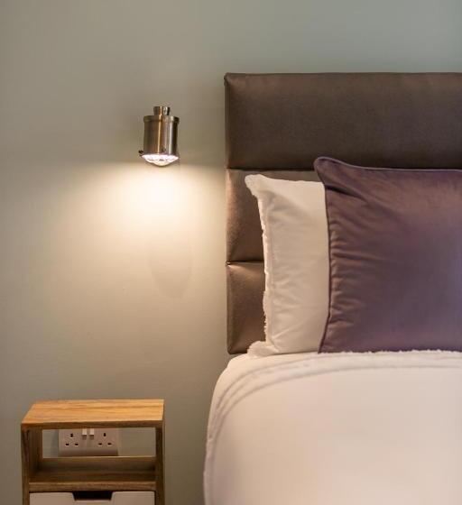 اتاق لوکس با تخت بزرگ, The Hawthorn Rooms Dingle