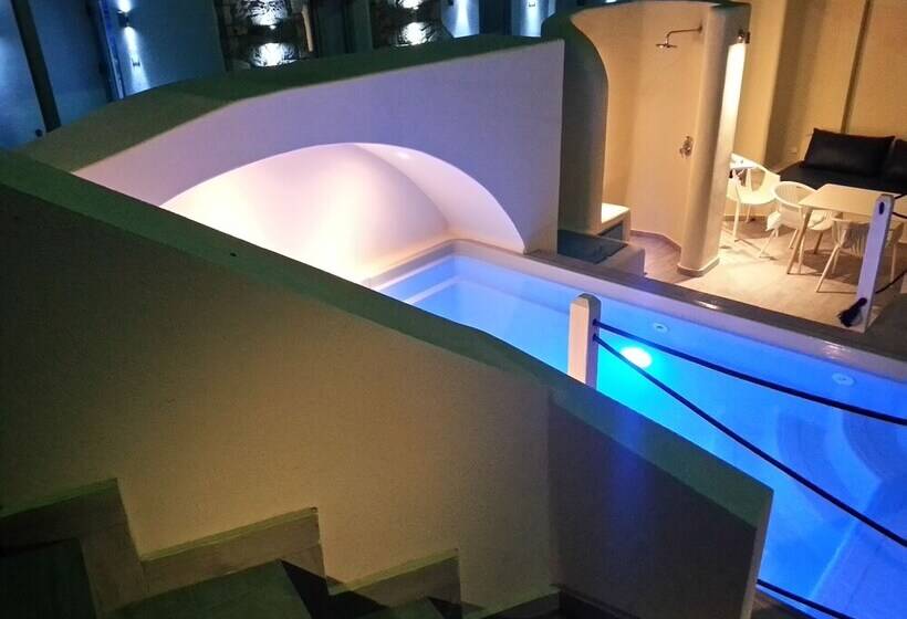 سوییت با استخر, Alizea Villas & Suites