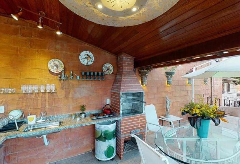Президентский Люкс, Pousada Quatro Estações