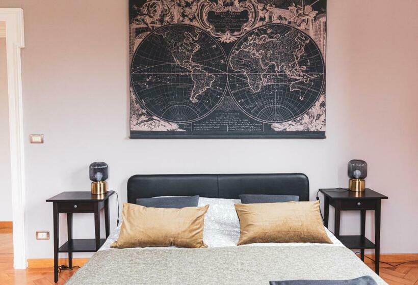 اتاق استاندارد با تخت بزرگ, Room Gatsby  Your Space With Garden In The City Center